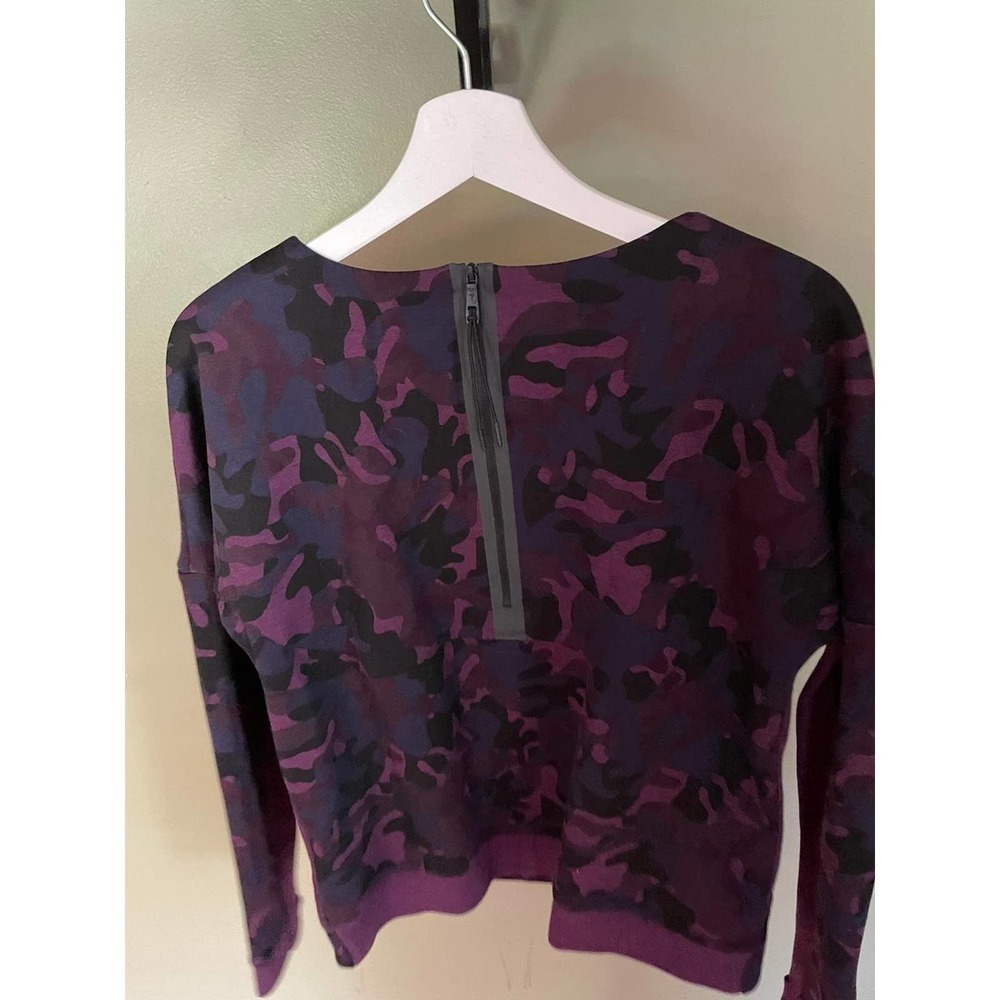 Women's Nike purple camo long sleeve top - Picture 2 of 5